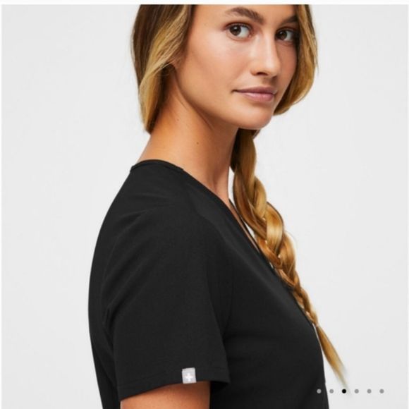 Figs Classic Black V-Neck Short Sleeve Top - Picture 3 of 12